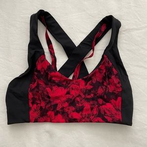 Lululemon Bra Size 6 - Chinese new year print